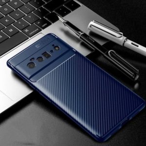 Чехол панель-бампер MyPads из силикона для Google Pixel 6 Pro с матовой отделкой под карбон синяя 1