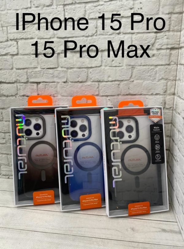 Чехол для iPhone 15 Pro Mutural матовый MagSafe Series Black 1