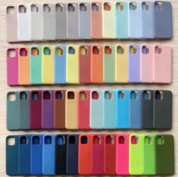 Накладка Silicone Case for iPhone 15 без логотипа малиновый 1