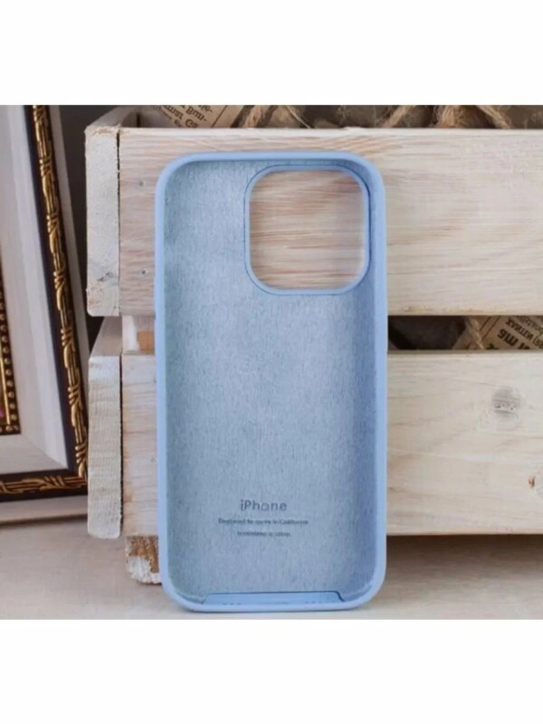 Накладка Silicone Case for iPhone 16 без логотипа ярко-красный 2