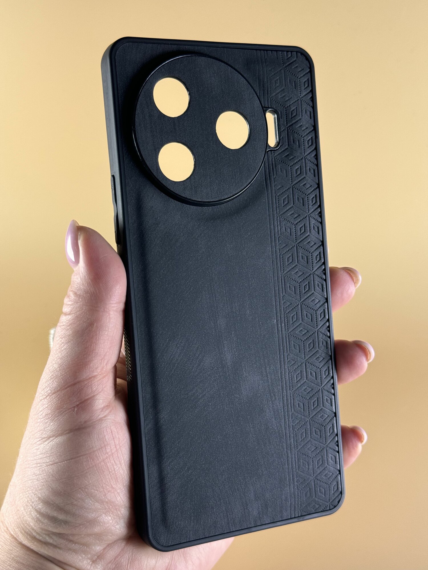 Силиконовый чехол для Tecno Camon 30 Pro черное плетение под кожу 11 Силиконовый чехол для Tecno Camon 30 Pro черное плетение под кожу 11