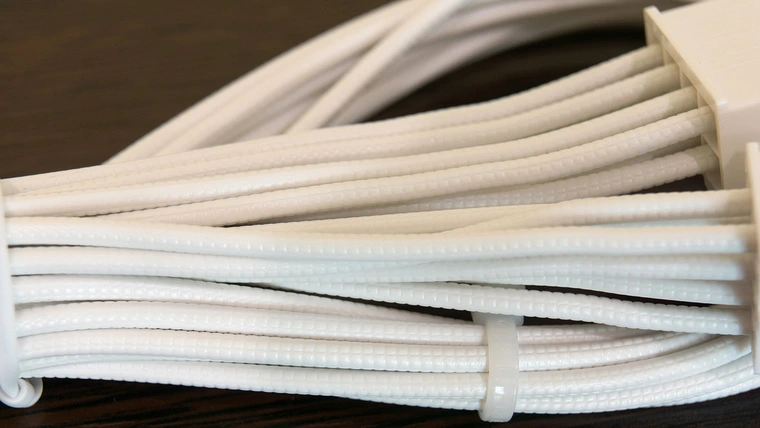 Блок питания Deepcool PN850M WH (R-PN850M-FC0W-WGEU) 5