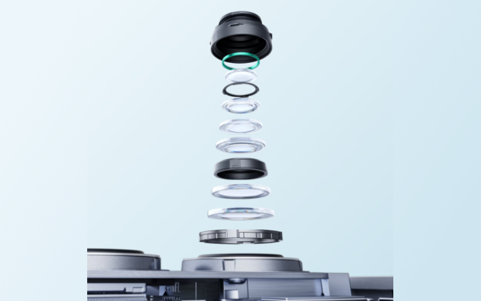 Смартфон TECNO Camon 40 Pro 8/256 Gb Sandy Titanium 12