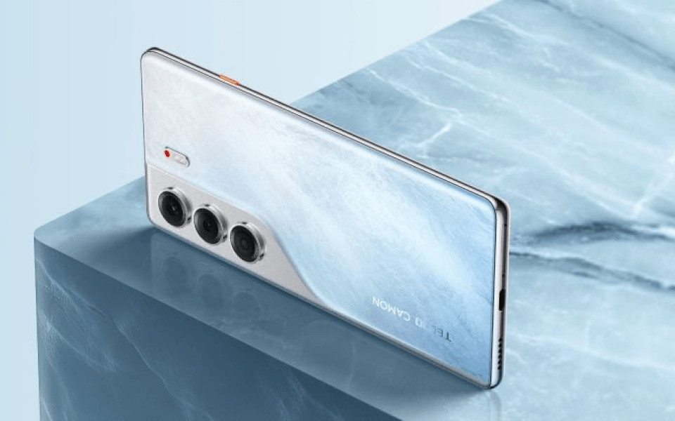 Смартфон TECNO Camon 40 Pro 8/256 Gb Sandy Titanium 4 Смартфон TECNO Camon 40 Pro 8/256 Gb Sandy Titanium 4