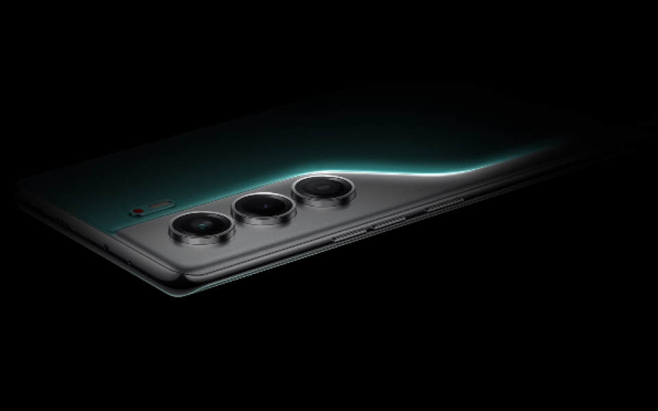 Смартфон TECNO Camon 40 Pro 8/256 Gb Sandy Titanium 5