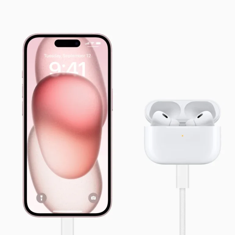 Смартфон Apple iPhone 15 Plus 128 ГБ, Dual: nano SIM + eSIM, pink 3