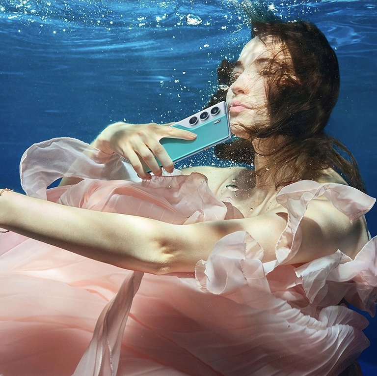 Смартфон TECNO Camon 40 Pro 5G 8/256 Gb Sandy Titanium 35 Смартфон TECNO Camon 40 Pro 5G 8/256 Gb Sandy Titanium 35