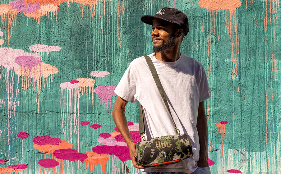 JBL Xtreme 4. Удобный плечевой ремень — изображение