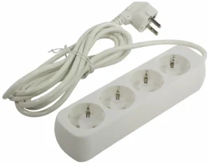 Удлинитель с заземлением Defender E430, 3.0 м, 4 розетки 1